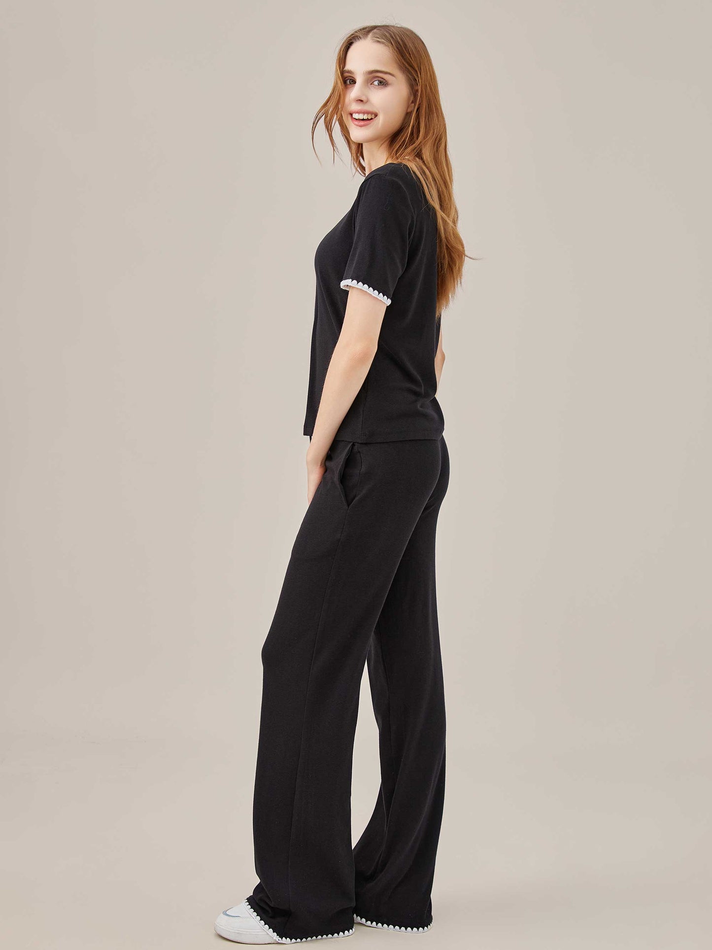 Scalloped Trim 2-Piece Set