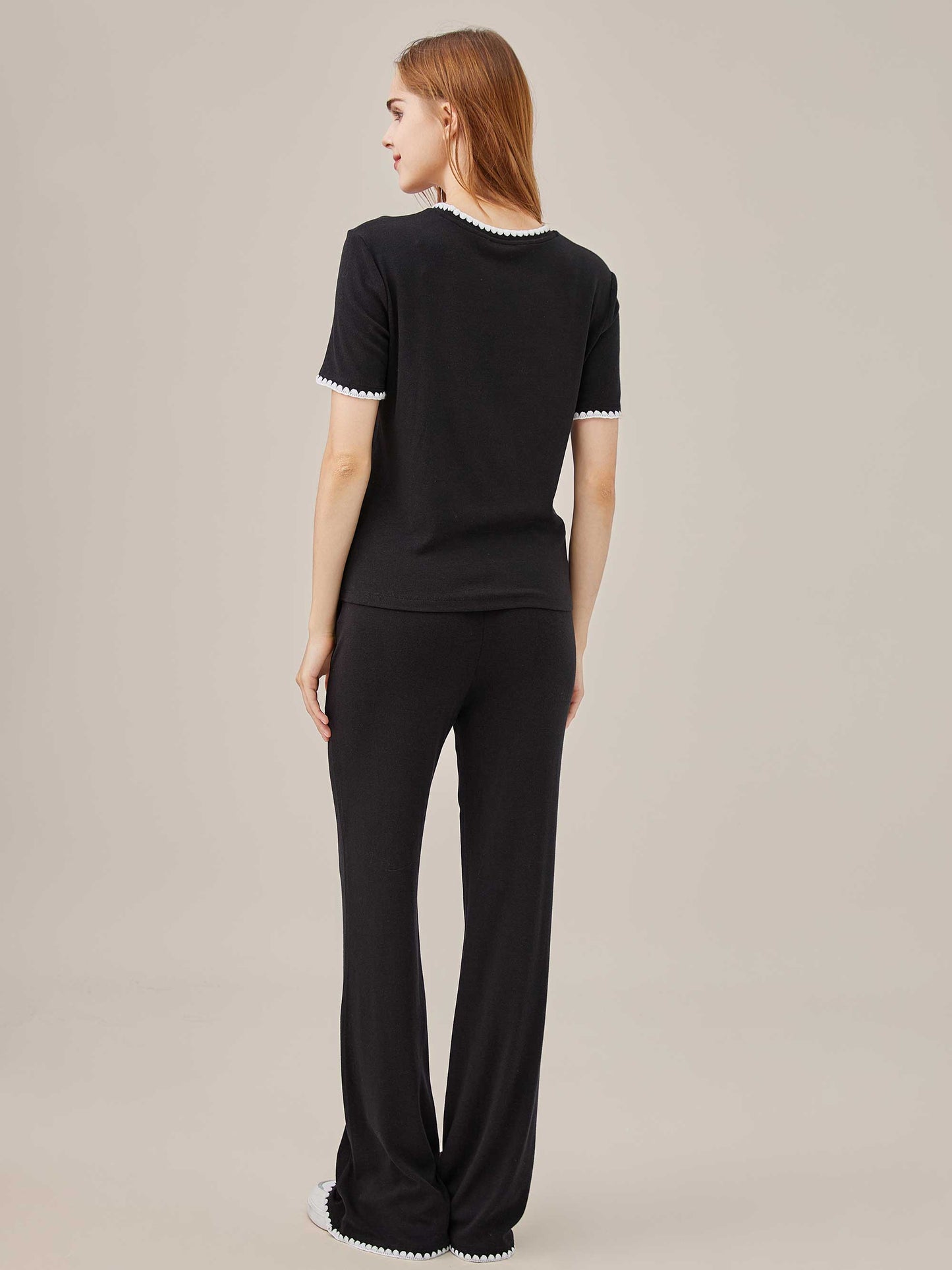 Scalloped Trim 2-Piece Set