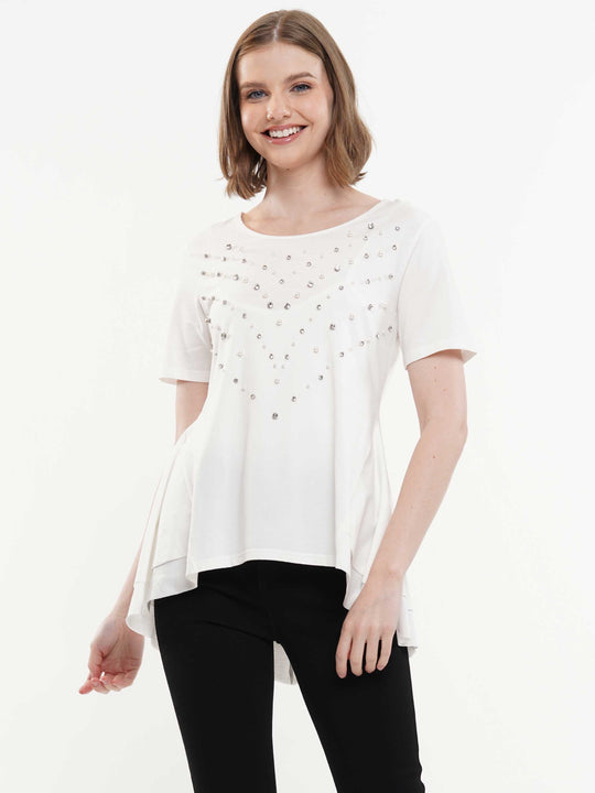 Embellished t-shirt with the asymmetrical, layered