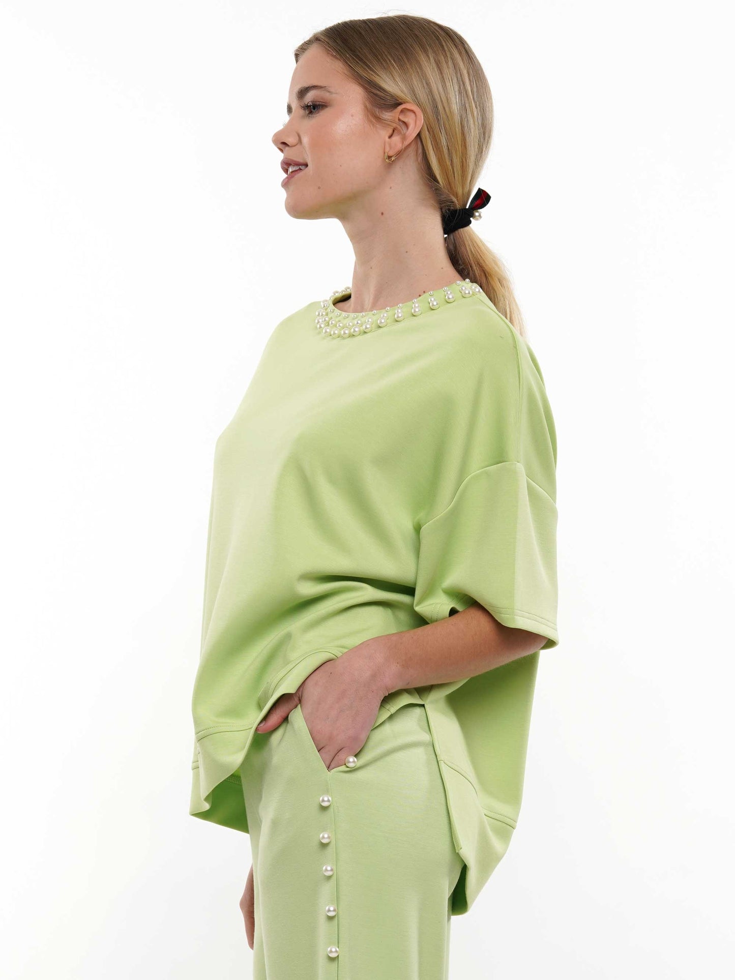 Pearl & Two Slit Short Sleeve Top